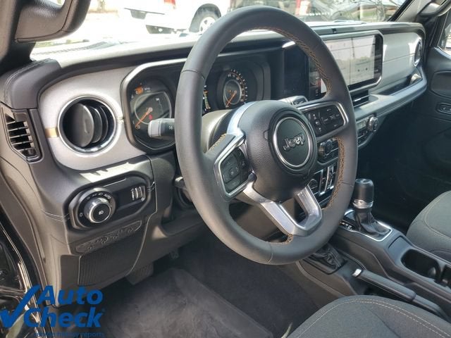 2024 Jeep Wrangler Sahara