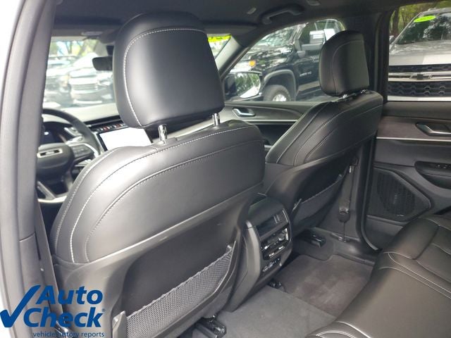 2025 Jeep Grand Cherokee Limited 4x2