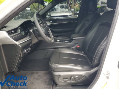 2025 Jeep Grand Cherokee Limited 4x2