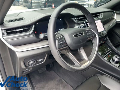 2025 Jeep Grand Cherokee Limited 4x2