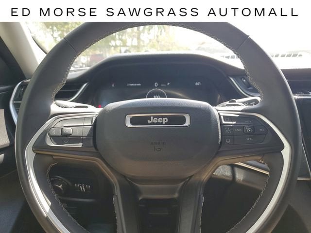 2023 Jeep Grand Cherokee Laredo