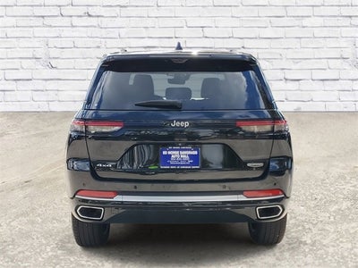 2022 Jeep Grand Cherokee Summit