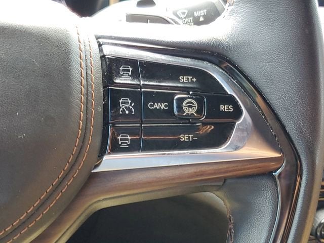 2022 Jeep Grand Cherokee Summit