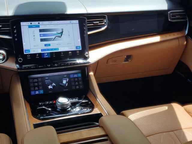 2023 Jeep Grand Wagoneer Series III