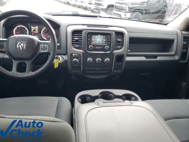 2017 RAM 1500 Express Quad Cab 4x2 6'4" Box