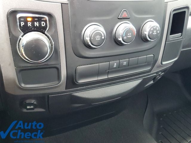 2017 RAM 1500 Express Quad Cab 4x2 6'4" Box