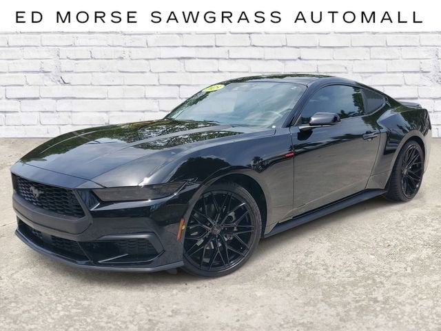 2025 Ford Mustang EcoBoost Fastback's photo