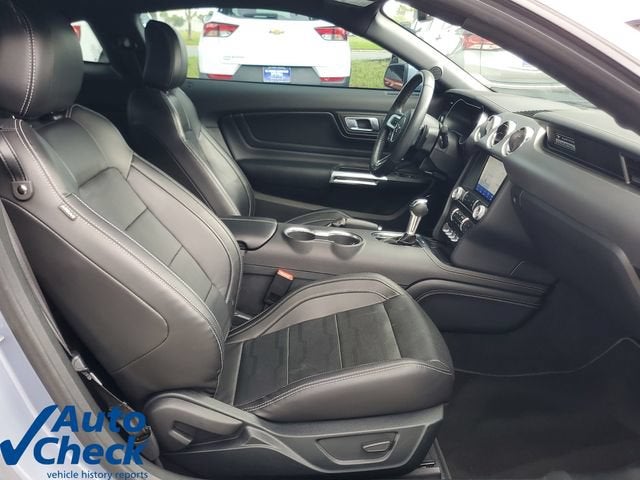 2022 Ford Mustang EcoBoost