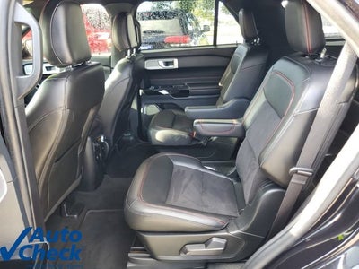 2022 Ford Explorer ST-Line