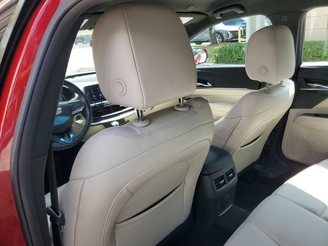 2023 Cadillac CT4 Luxury