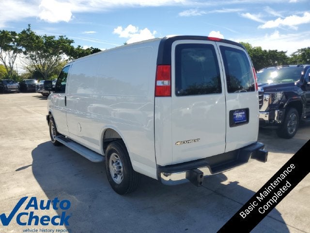 2025 Chevrolet Express Cargo WT
