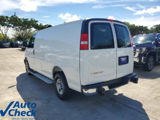 2025 Chevrolet Express Cargo WT