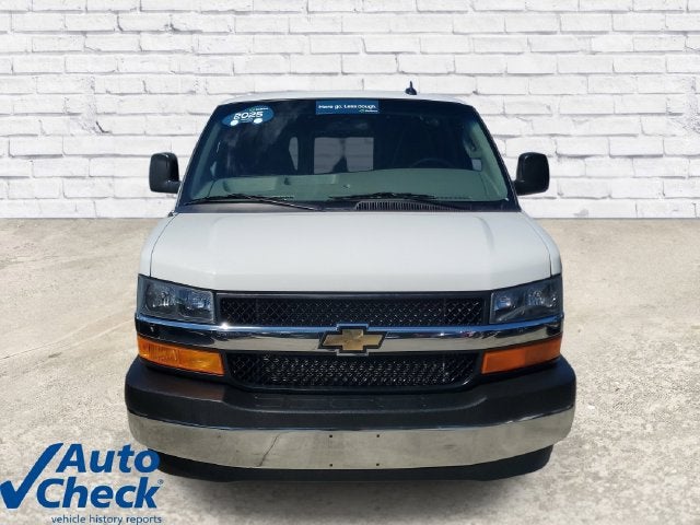 2025 Chevrolet Express Cargo WT