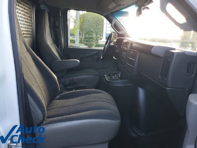 2025 Chevrolet Express Cargo WT