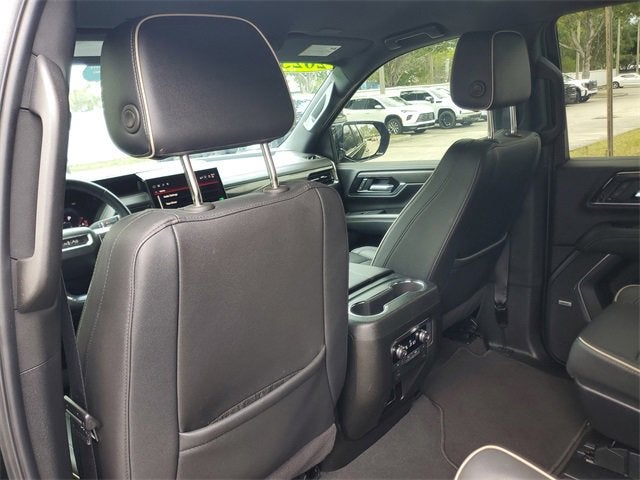 2025 GMC Yukon Elevation