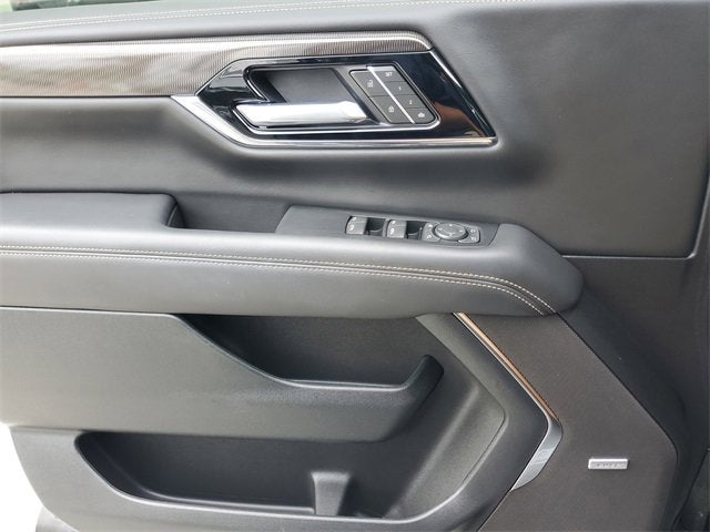 2025 GMC Yukon Elevation