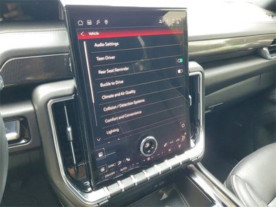 2025 GMC Yukon Elevation