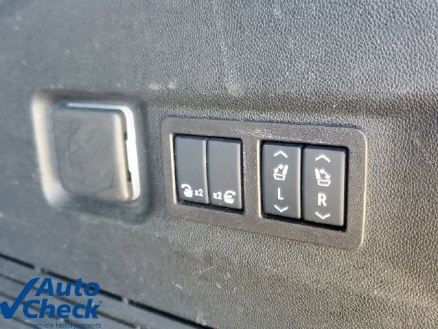 2025 GMC Yukon XL Elevation