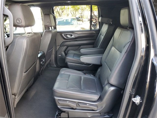 2023 Chevrolet Suburban RST