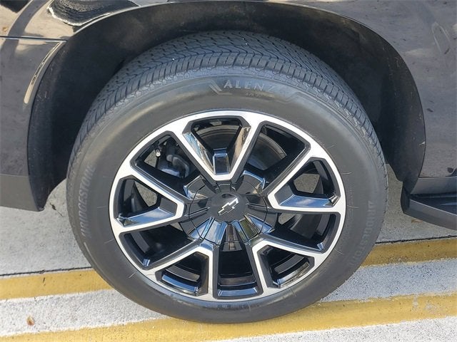 2023 Chevrolet Suburban RST