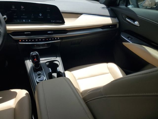 2024 Cadillac XT4 Luxury