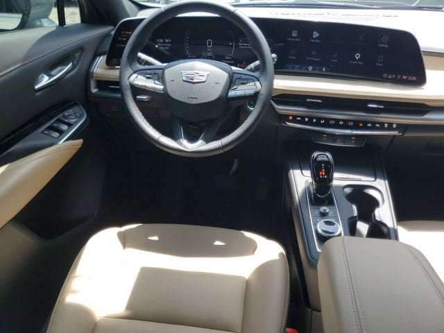 2024 Cadillac XT4 Luxury