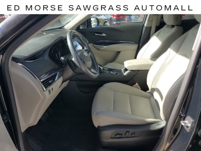 2023 Cadillac XT4 Luxury