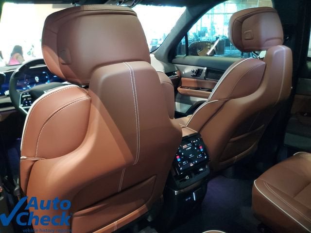 2027 Cadillac VISTIQ Platinum