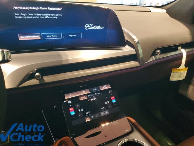 2027 Cadillac VISTIQ Platinum