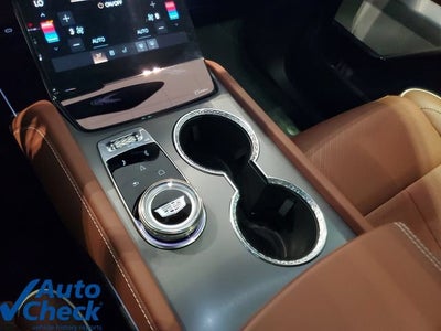 2027 Cadillac VISTIQ Platinum