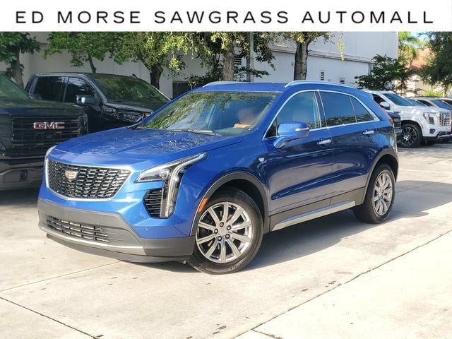 2022 Cadillac XT4 Premium Luxury