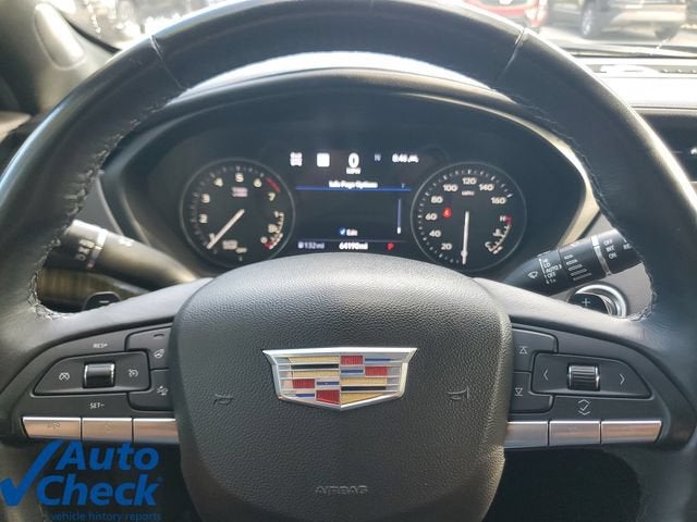 2022 Cadillac XT4 Premium Luxury