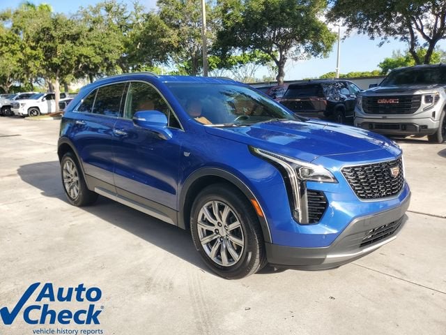 2022 Cadillac XT4 Premium Luxury