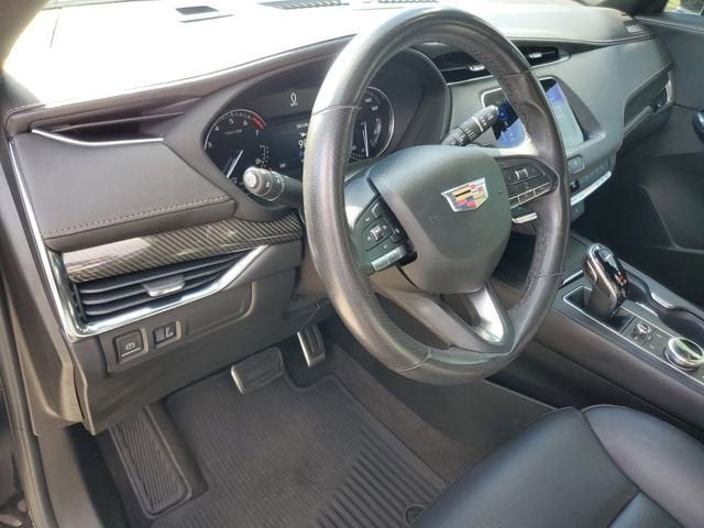 2023 Cadillac XT4 Sport