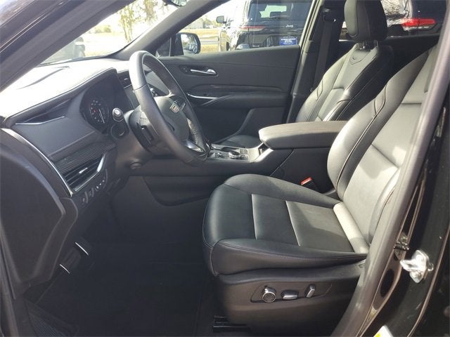 2023 Cadillac XT4 Sport