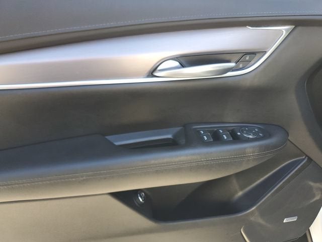 2023 Cadillac XT5 FWD Luxury