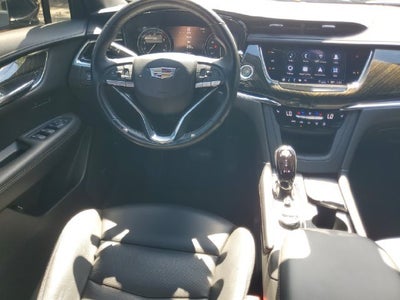 2022 Cadillac XT6 Premium Luxury