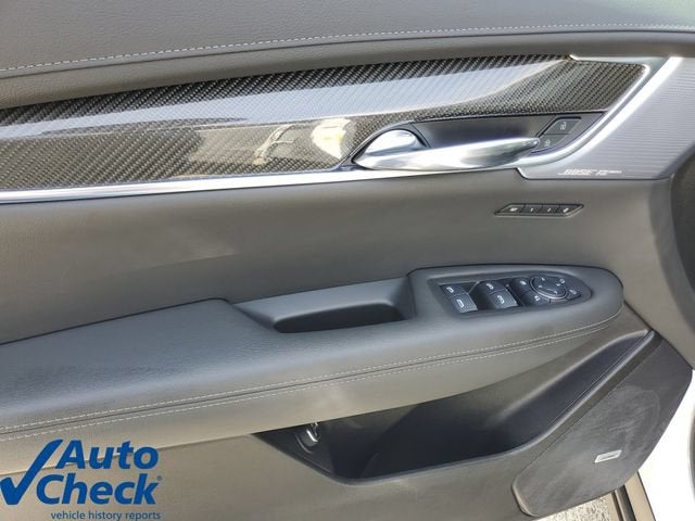 2025 Cadillac XT6 Sport