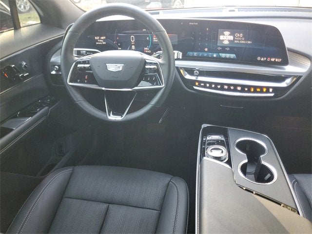 2025 Cadillac LYRIQ Luxury 1