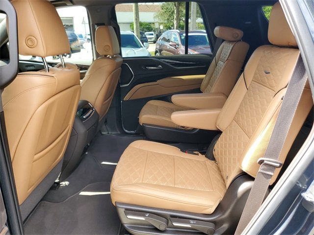 2022 Cadillac Escalade Premium Luxury