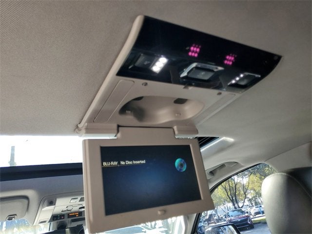 2017 Cadillac Escalade ESV Premium Luxury