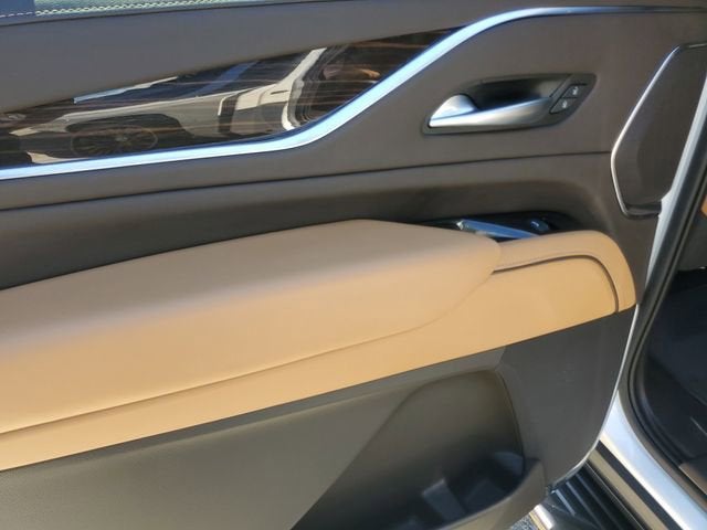 2022 Cadillac Escalade ESV Premium Luxury