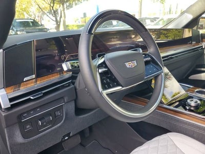 2025 Cadillac Escalade ESV Sport Platinum