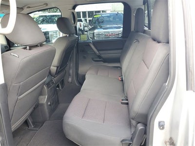 2012 Nissan Titan SV