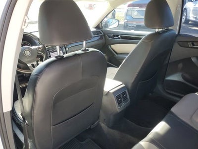 2015 Volkswagen Passat 1.8T SE