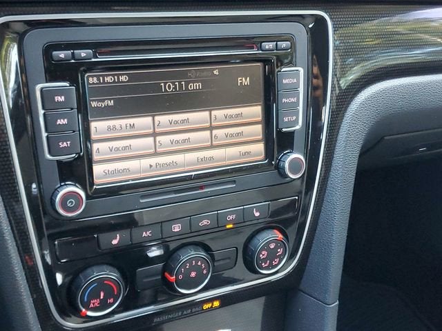 2015 Volkswagen Passat 1.8T SE