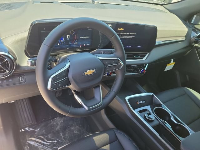 2027 Chevrolet Equinox LT - Photo 8