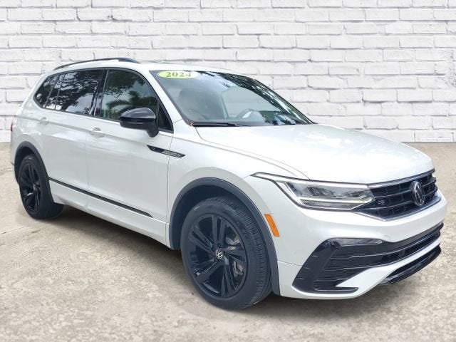 2024 Volkswagen Tiguan SE R-Line Black