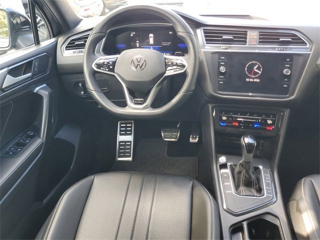 2023 Volkswagen Tiguan SE R-Line Black