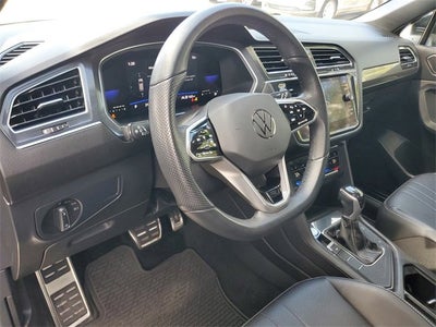 2023 Volkswagen Tiguan SE R-Line Black